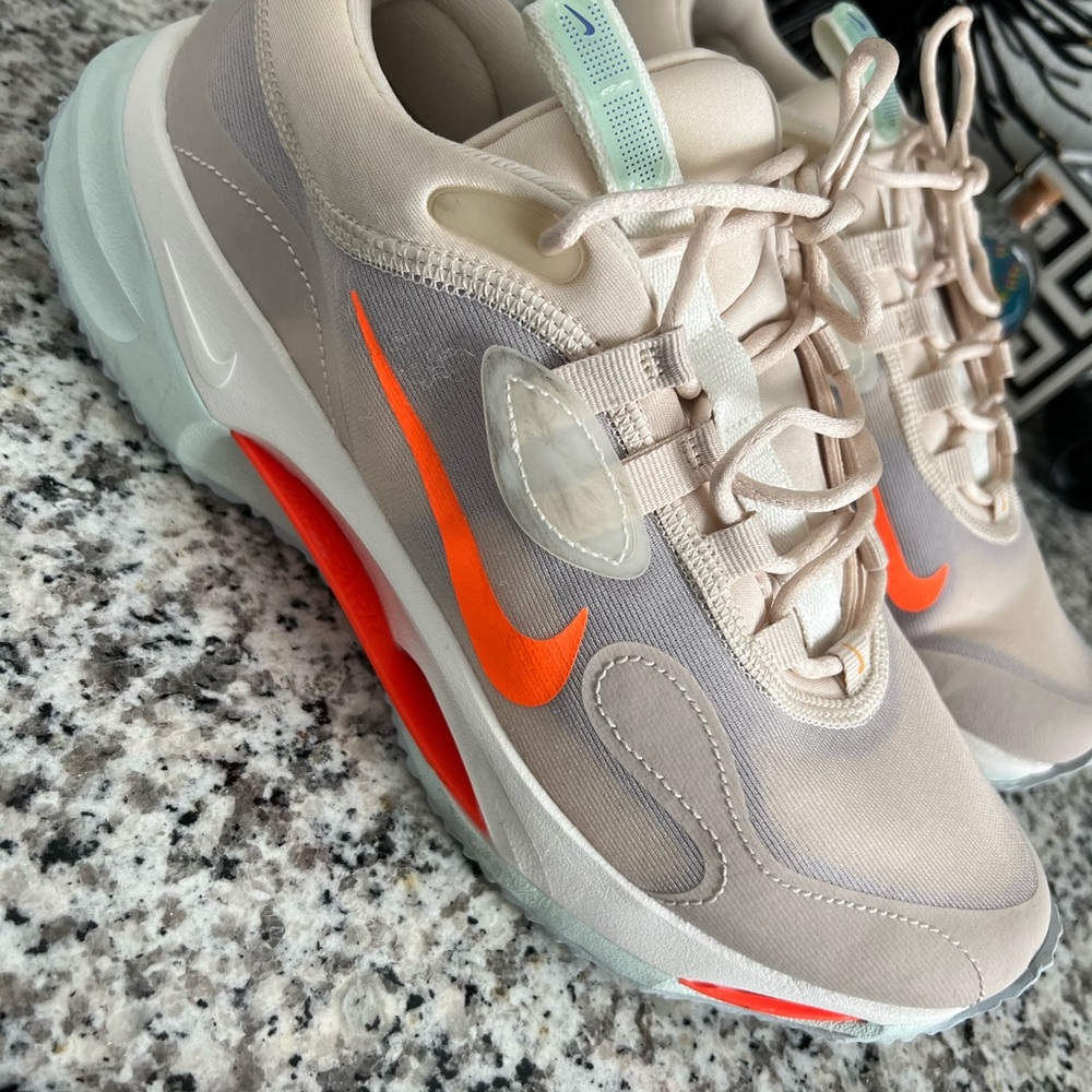 Nike Sparks
